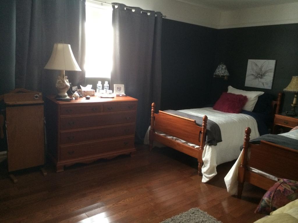 B&B Aux Deux Pignons Donnacona 객실 사진