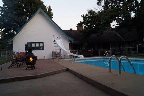 B&B Aux Deux Pignons Donnacona 외부 사진
